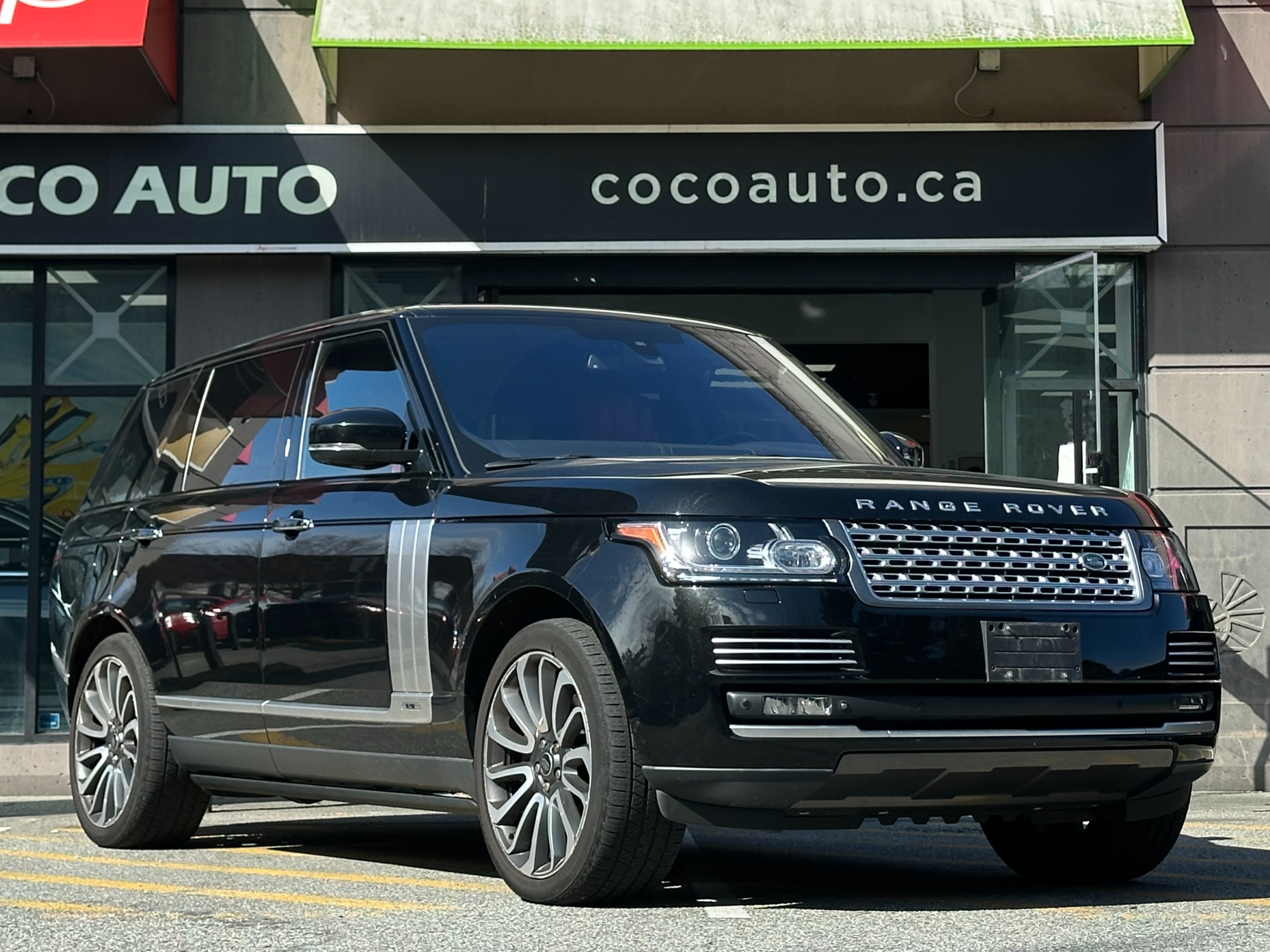 2015 Land Rover Range Rover - Image 1